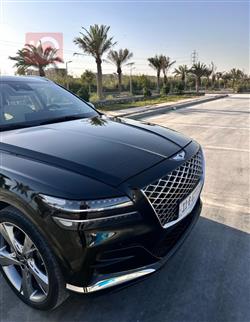 جێنسس GV80